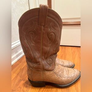 Tony Lama men’s cowboy boots, used, good condition, size 9, leather